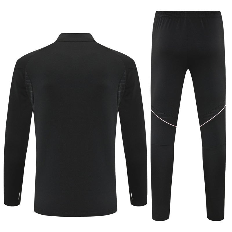 25/26 Juventus Training Black Tracksuit