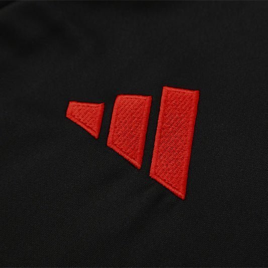 25/26 Liverpool Training Black Tracksuit