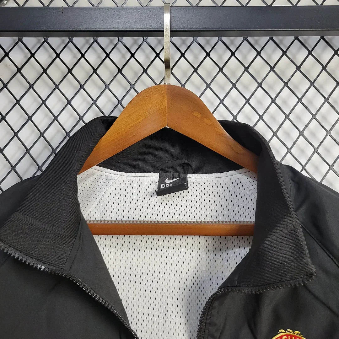 2025/2026 Manchester United Jacket Retro Windbreaker
