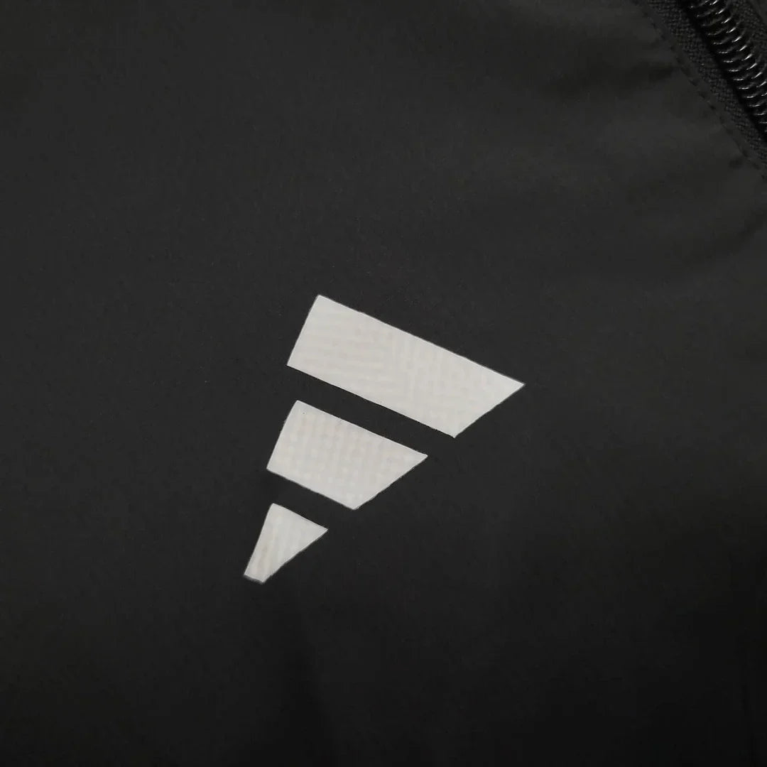 2025/2026 Manchester United Jacket Windbreaker